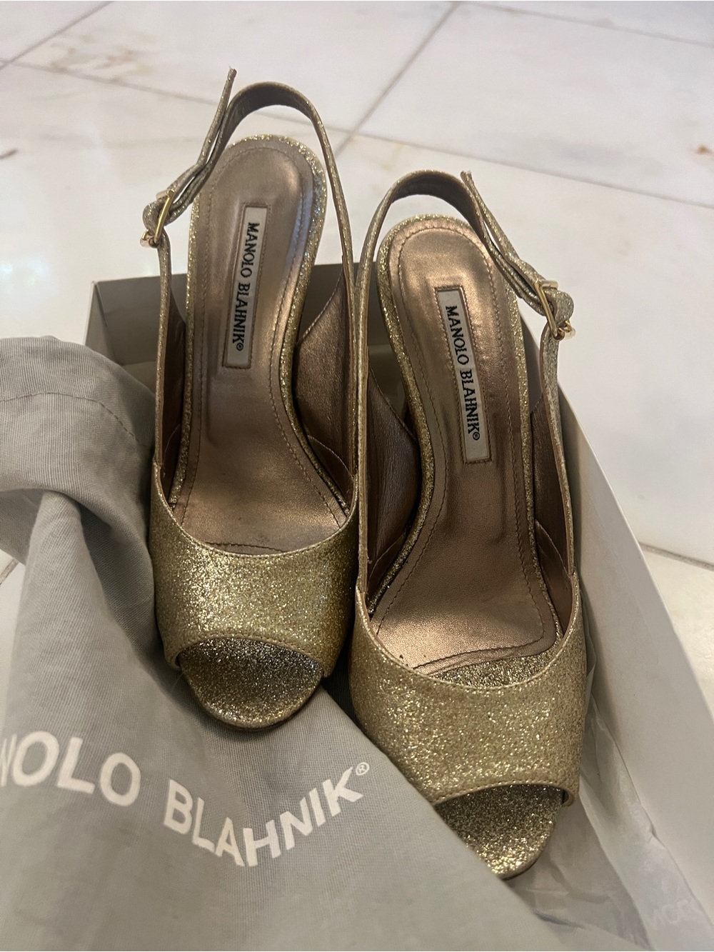 Manolo Blahnik Gold Glitter Slingback Peep-Toe heels